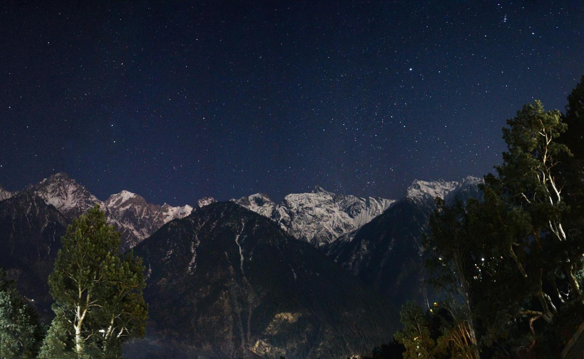 Rudra Homestays Kalpa Szoba fotó